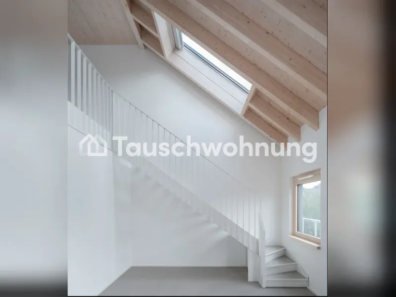 Tauschwohnung: Moabit: 2-Zimmer-Maisonette m. offener Galerie für 3 Zimmer — photo 1